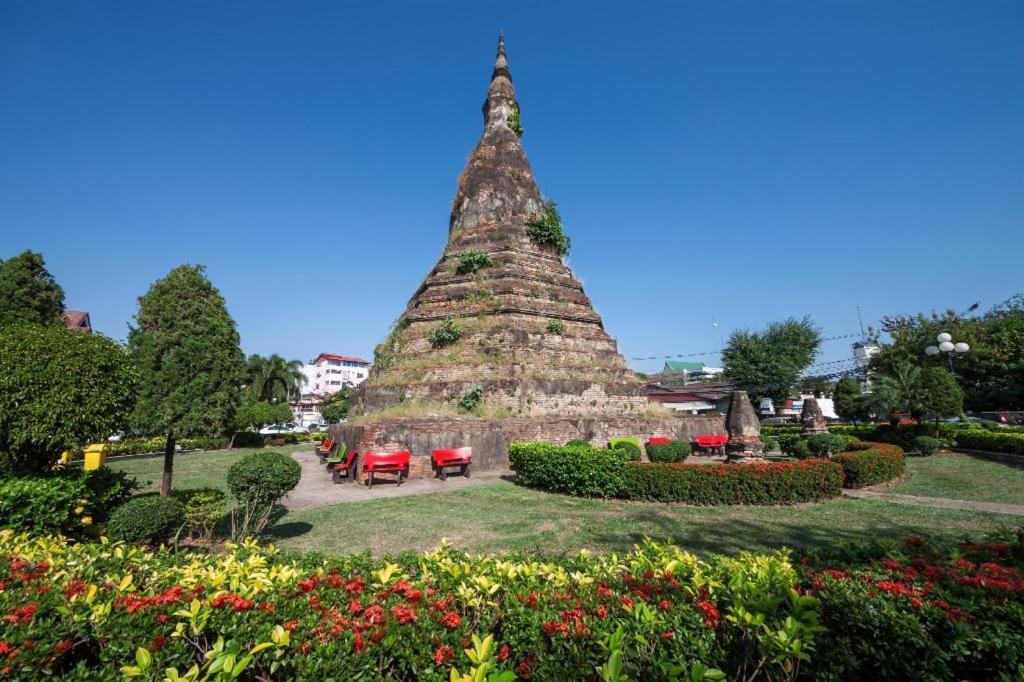 Central Vienna Hotel Vientiane Bagian luar foto