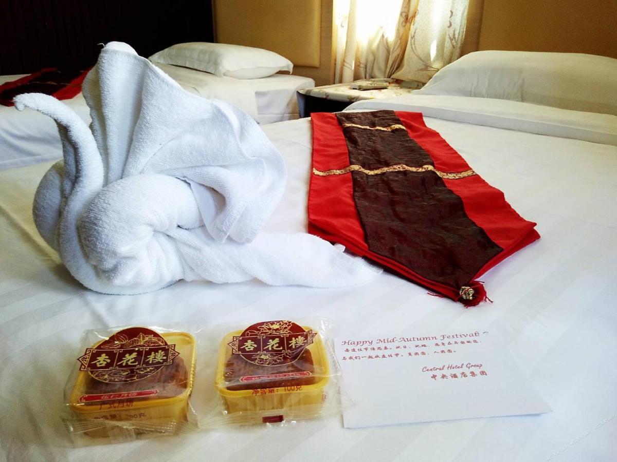 Central Vienna Hotel Vientiane Bagian luar foto