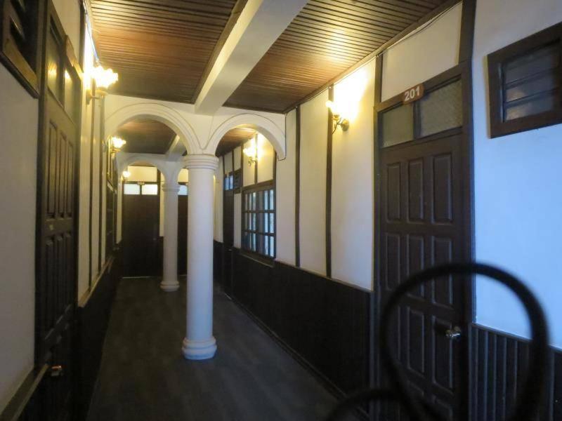 Central Vienna Hotel Vientiane Bagian luar foto